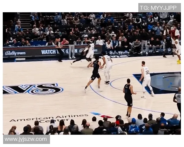 独行侠重建困局：东契奇独木难支，新秀成长与管理层决策失误成关键